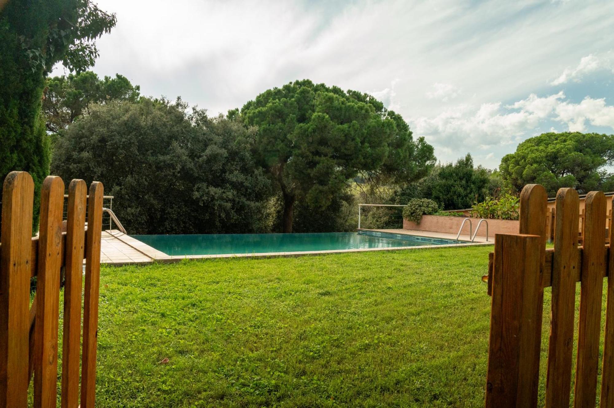 Casa Rural El Bruguer Vell Santa Eulalia de Ronsana Exterior photo